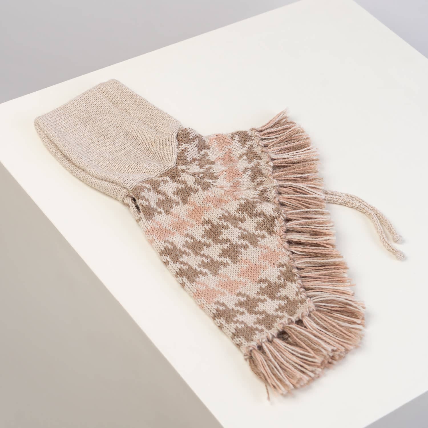 Soft Houndstooth – Alpaca Hundegenser/Poncho